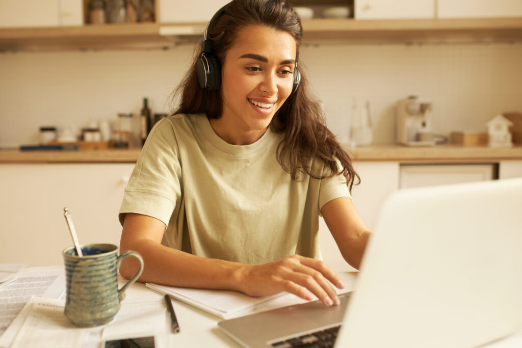 Female student online course elearning